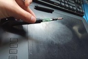 电脑外壳摔坏了怎么办？如何快速修复或更换？