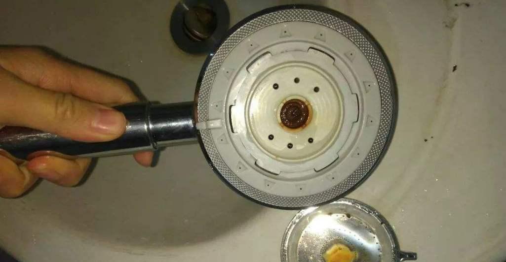 热水器嗡嗡响是怎么回事（了解蜂鸣声产生的原因及解决方法）