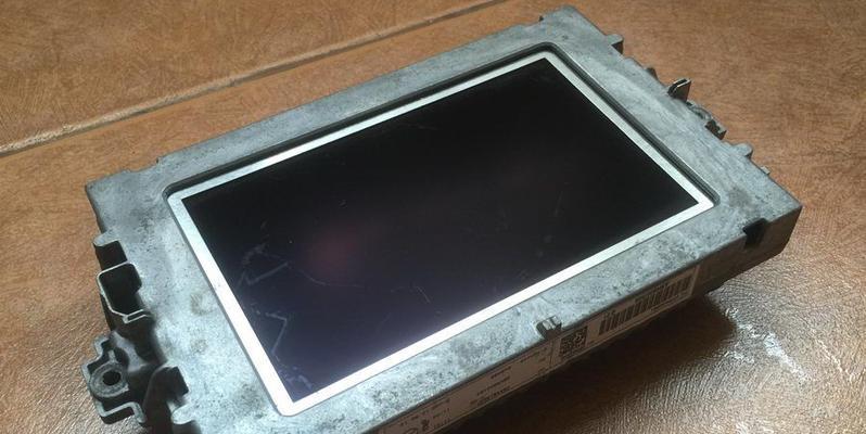 液晶显示器边上发亮问题解决方法（探索液晶显示器边亮原因）