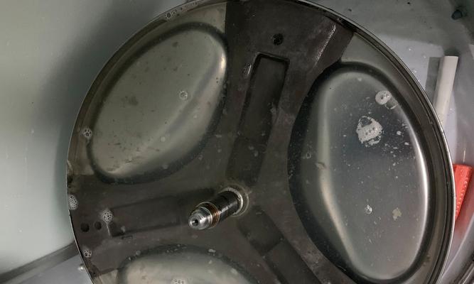 滚筒洗衣机清洗后出现故障？如何快速解决？
