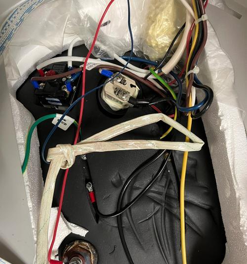 热水器加热棒内部结构是什么？如何检查和维护？