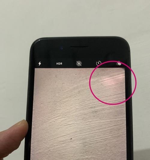 手机摄像头内置磁铁的作用是什么？如何利用这一特性？