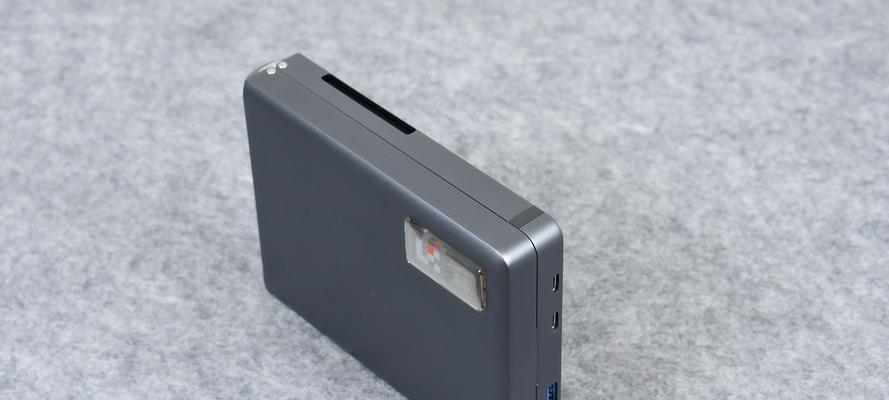 充电器盒里带的小东西是什么？它的作用是什么？