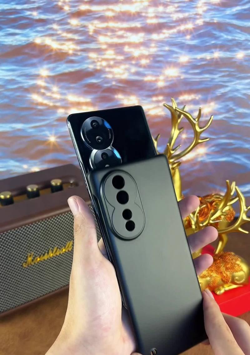 荣耀手机壳为何会出现胶皮透明现象？