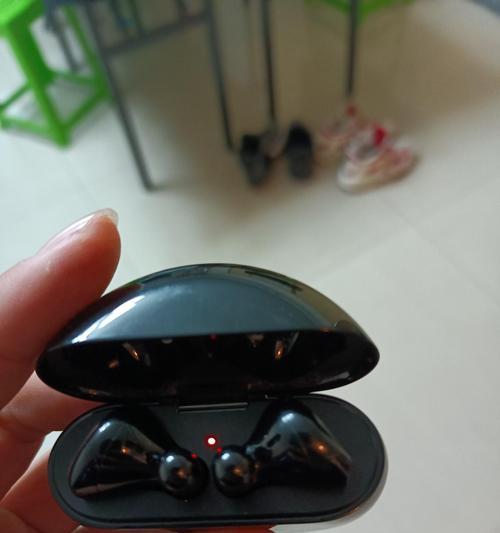 华为猫屎耳机充电方法是什么？