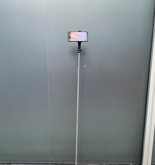 手机支架蓝牙自拍器的作用是什么？