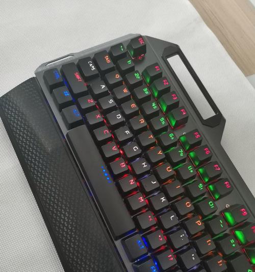 打枪游戏推荐使用哪种轴体的键盘？