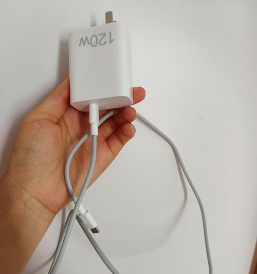 手机充电器两个接口的用途是什么？