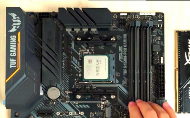 主板与CPU的正确接线方法是什么？