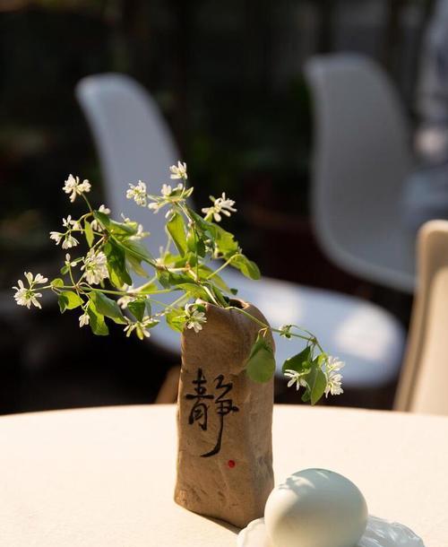 电脑桌静心摆件摆放技巧是什么？如何营造舒适环境？