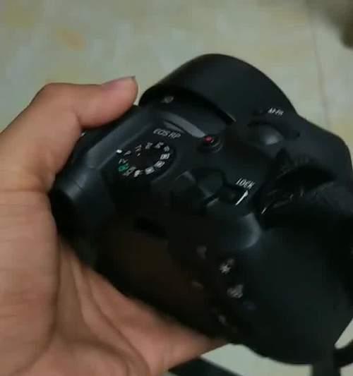 佳能rp显示屏黑屏无法点亮怎么办？有哪些可能的原因？