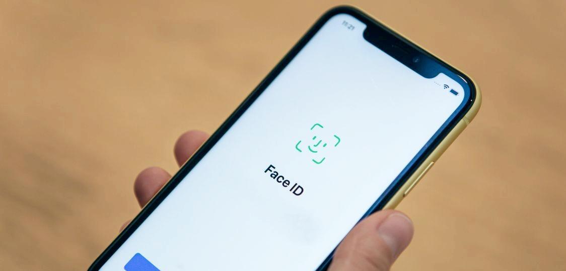 华为Mate90配置曝光，全球首发隐藏式FaceID，提前暴打iPhone18？