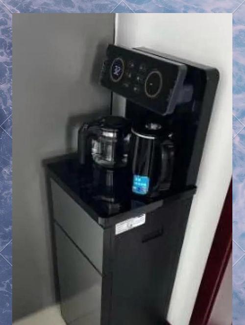 饮水机后面漏水问题分析与解决方法（探索饮水机漏水原因，一起解决烦恼）