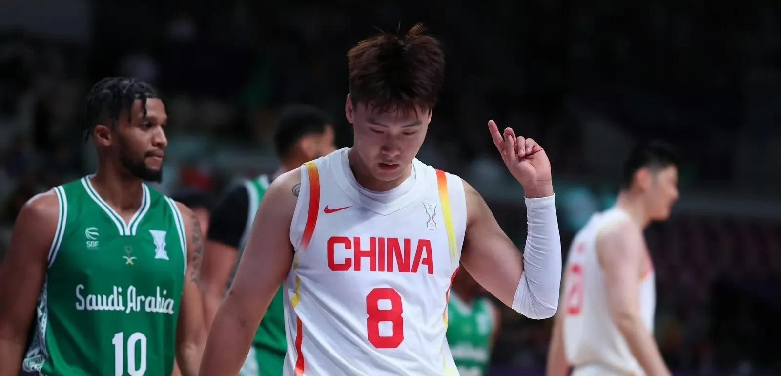 亚洲杯疯狂一夜！直通全确定，中国男篮进魔鬼半区，领奖台上上签