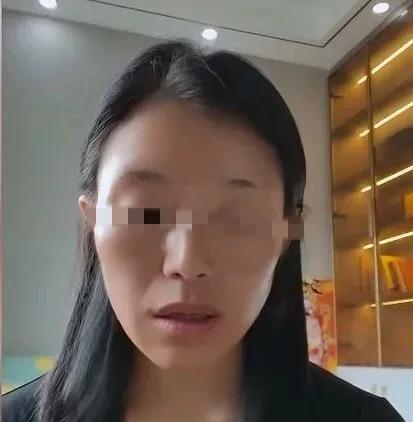 安阳逆行违停女子反击：男司机太坏了，对方恶意冷静激怒自己。
