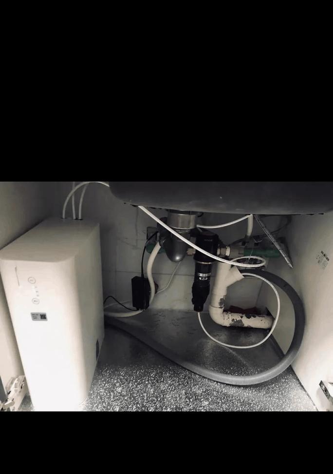 净水器废水量高的原因及解决方法（为环境保护寻求净水器废水减量方案）