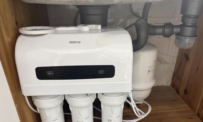 海尔净水器的故障排除与修理方法（实用技巧帮您解决海尔净水器常见问题）