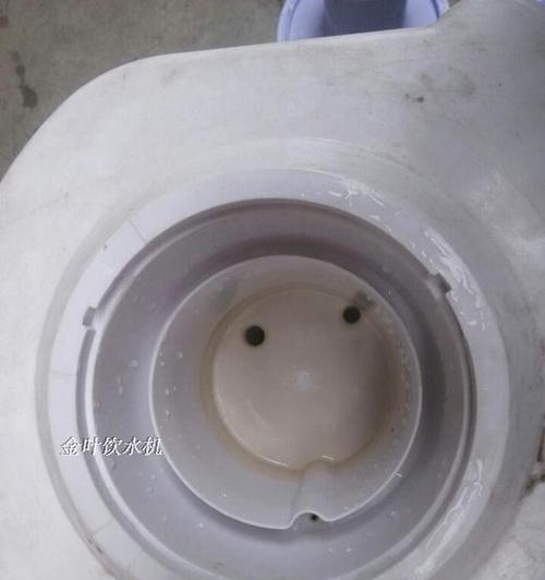 如何修理故障的饮水机聪明座？