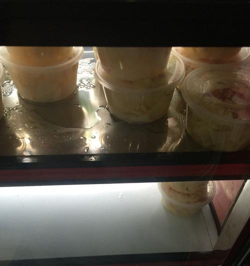 冰柜停电导致流水的原因分析（探究冰柜停电后为何会出现流水现象）