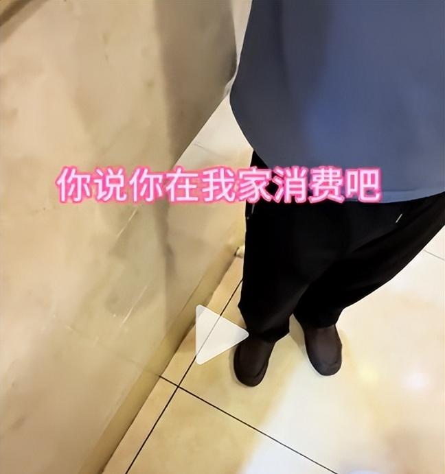 博主长春吃饭被宰，一瓶雪碧卖25，店家嚣张不认错，更多黑料被扒