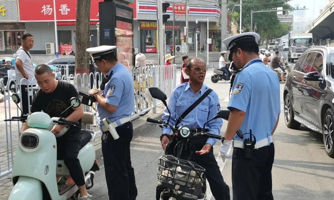 10月1日起，电动车、三轮车上路“1查2扣3禁止”，车主注意